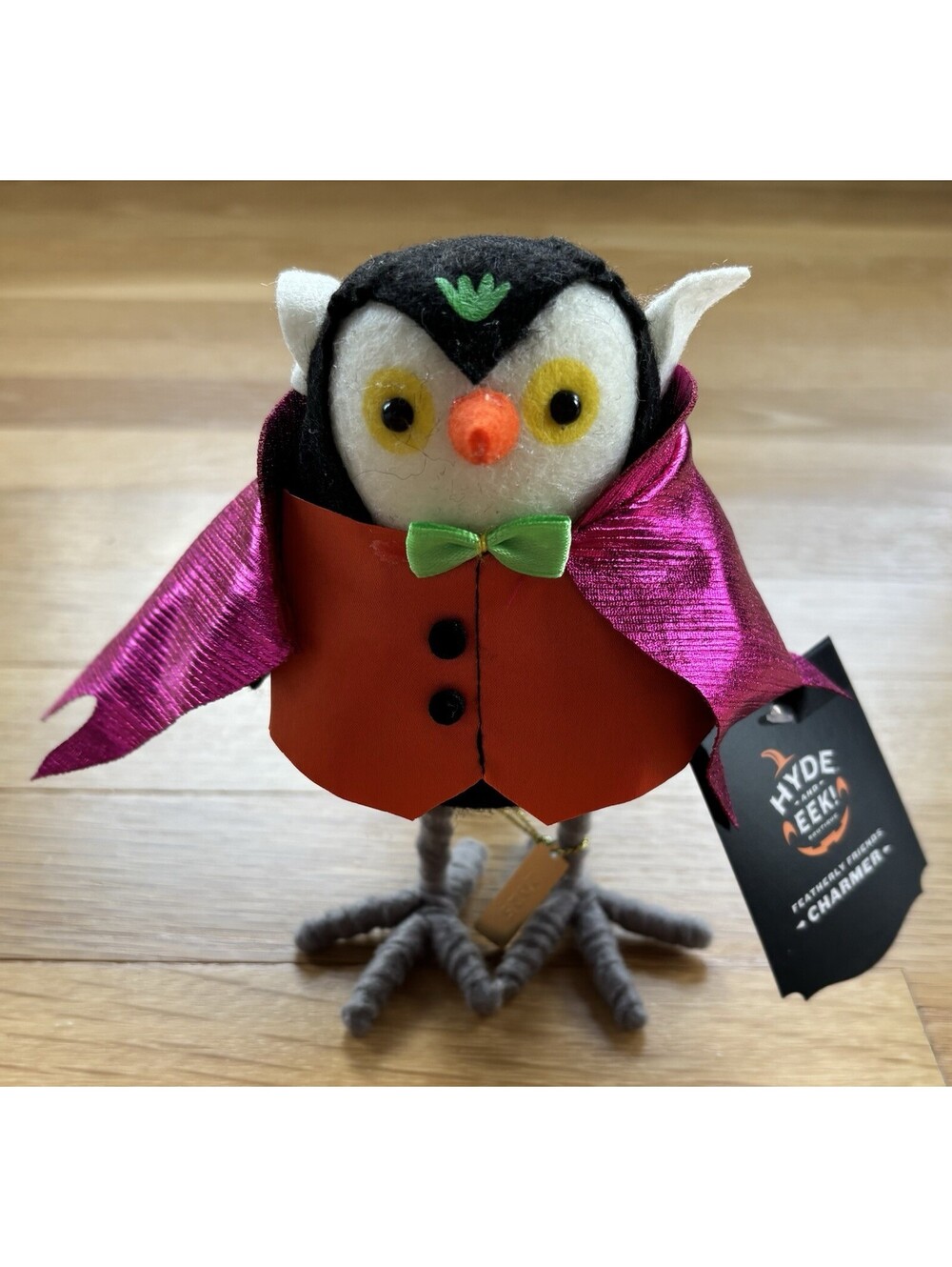 2025 Hyde and EEK! Featherly Friends CHARMER Vampire Halloween Bird Figurine NEW